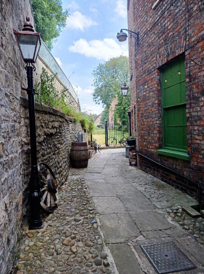 Crookback House Apartment York Exterior photo